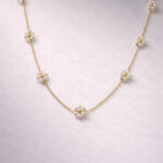 Daisy pearl gold plated necklace