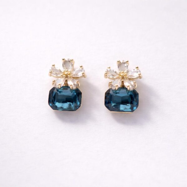 Anti tarnish stainless steel blue crystal studs for women