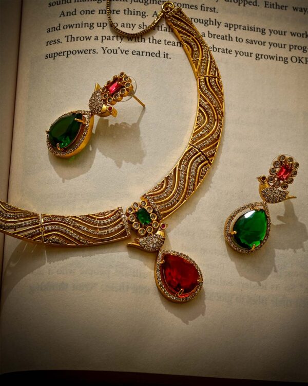 Vintage gold statement necklace with matching earrings